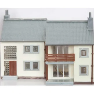 Trains | Model Power 2612 Garden Apartment BU Built Up - Your Source for Gaming Essentials