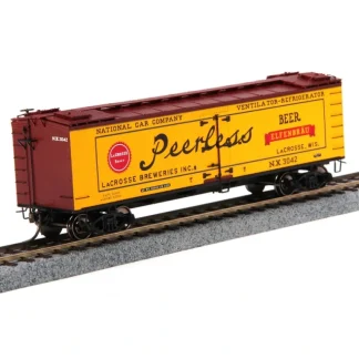 Trains | MTH 80-94024 HO LaCrosse Breweries R40-2 Woodside Reefer #3045 - Your Source for Gaming Essentials