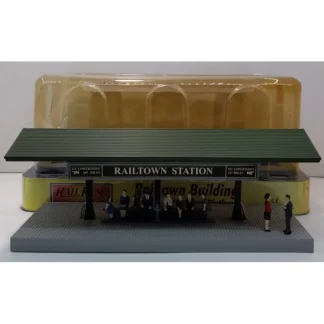 Trains | MTH 30-9163 RailTown Operating Station Platform - Your Source for Gaming Essentials