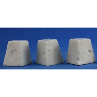 Reaper Miniatures Dragon's Teeth (3) #80055 Chronoscope Bones Unpainted Figure - Your Source for Gaming Essentials Hot