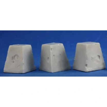 Reaper Miniatures Dragon's Teeth (3) #80055 Chronoscope Bones Unpainted Figure - Your Source for Gaming Essentials Hot
