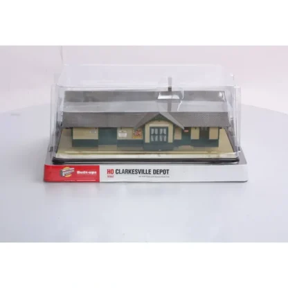 Trains | Walthers 933-2842 Cream & Green Clarkesville Depot - Your Source for Gaming Essentials
